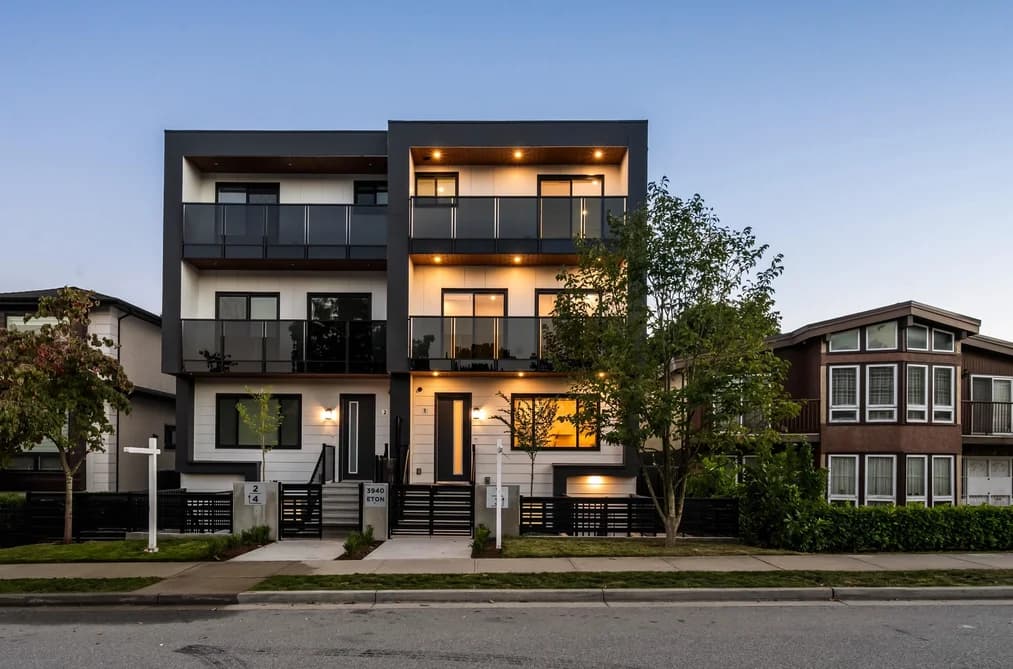1 3940 ETON STREET, Burnaby, BC — Residential for Sale - Main Photo