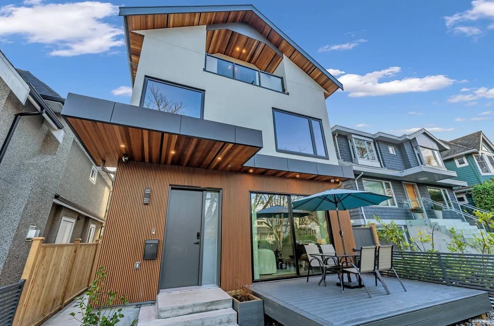1 4150 W 14TH AVENUE, Vancouver, BC — Residential for Sale - Photo 2