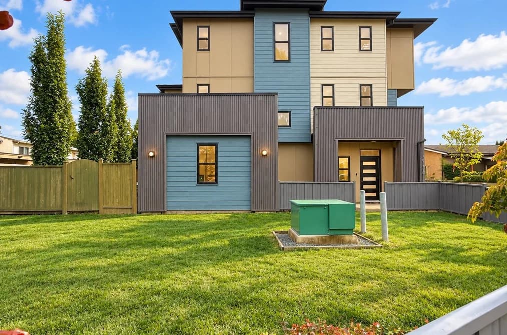 1 46376 YALE ROAD, Chilliwack, BC — Residential for Sale - Photo 2