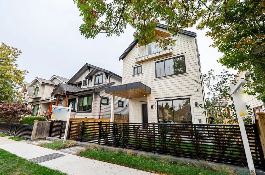 1 5304 ELGIN STREET, Vancouver, BC — Residential for Sale - Main Photo