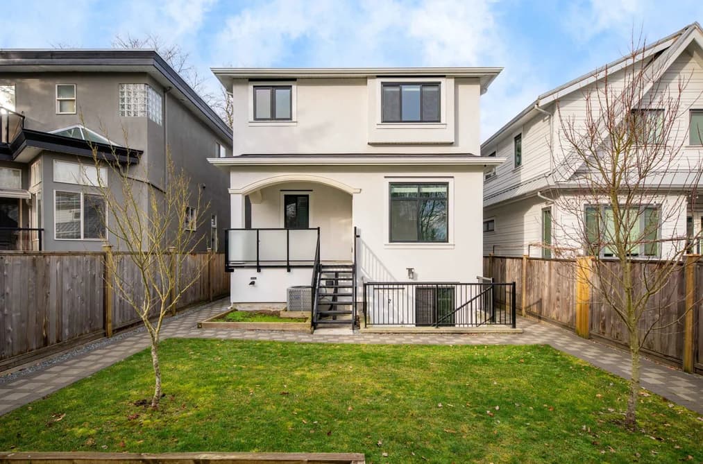 58 E 39TH AVENUE, Vancouver, BC — Residential for Sale - Photo 2