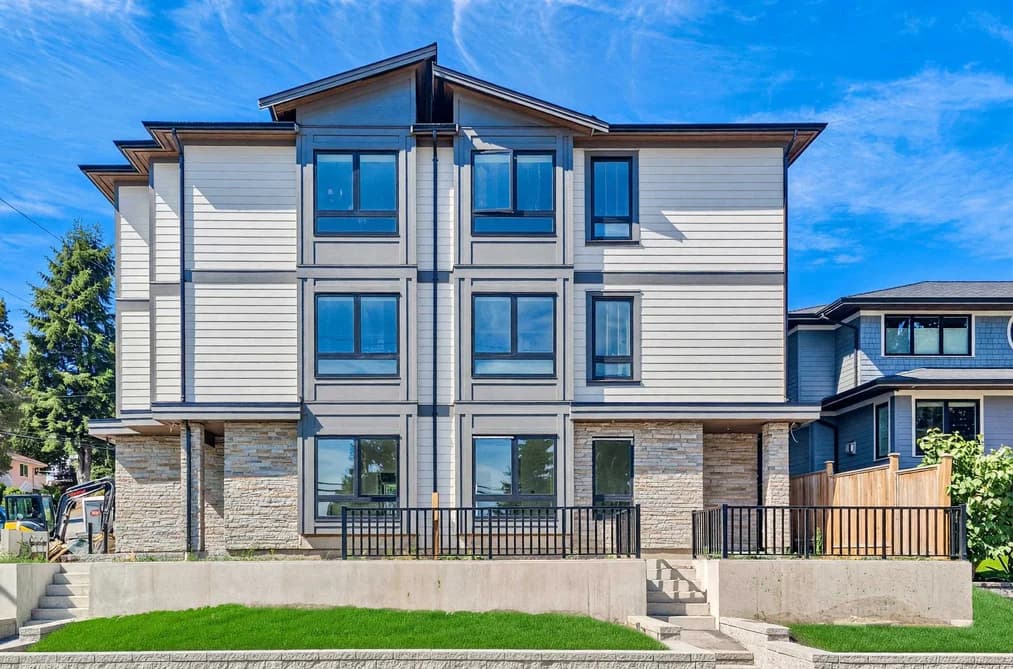 1 5915 KEITH STREET, Burnaby, BC — Residential for Sale - Photo 2