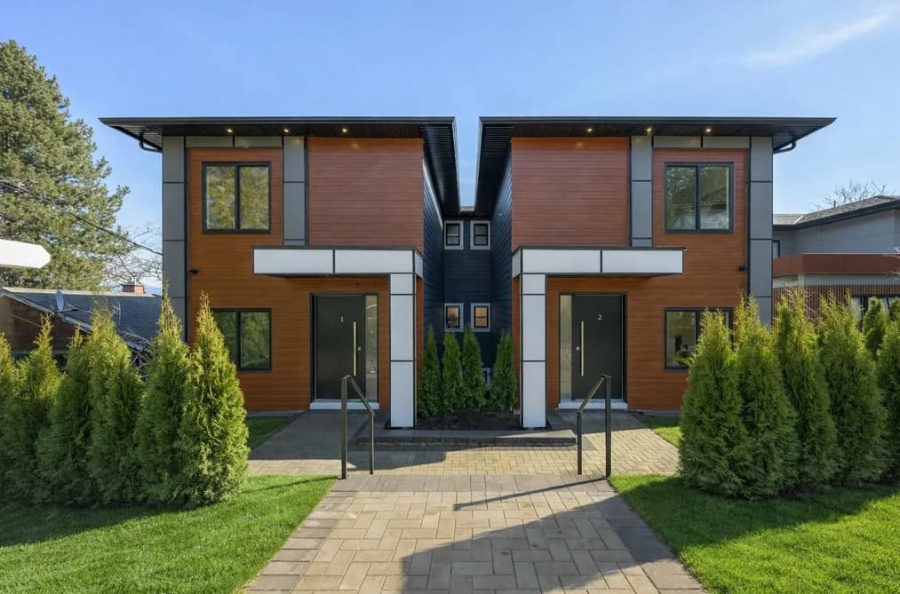 1 6176 ELGIN AVENUE, Burnaby, BC — Residential for Sale - Main Photo