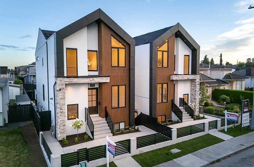 1 6210 CURTIS STREET, Burnaby, BC — Residential for Sale - Main Photo