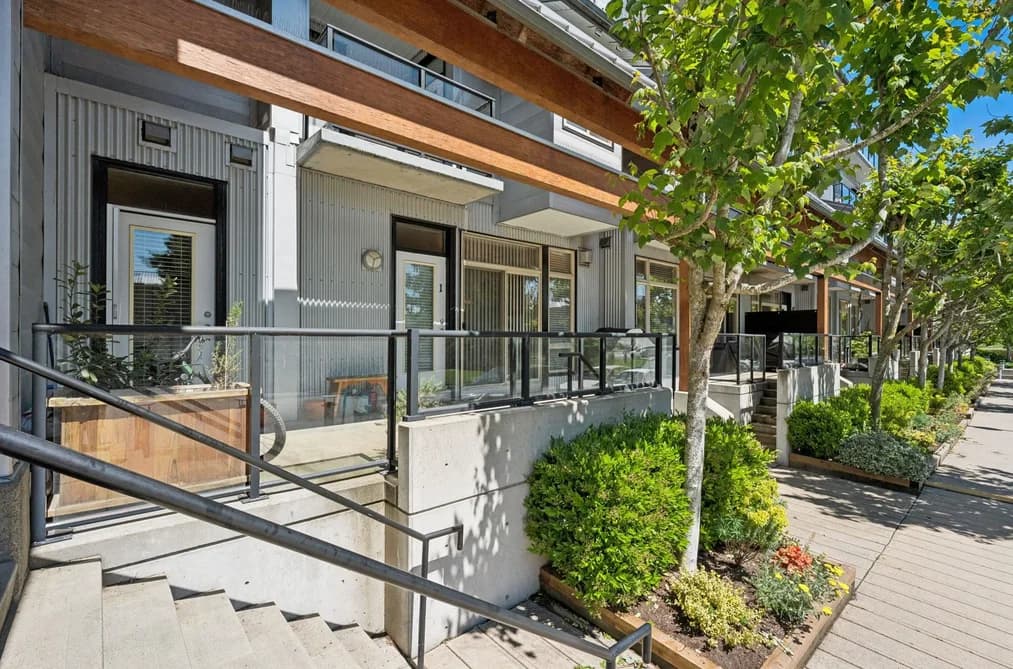 1 6233 LONDON ROAD, Richmond, BC — Residential for Sale - Photo 2
