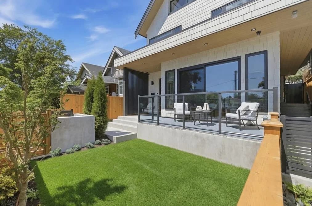 1 625 E 24TH AVENUE, Vancouver, BC — Residential for Sale - Photo 2