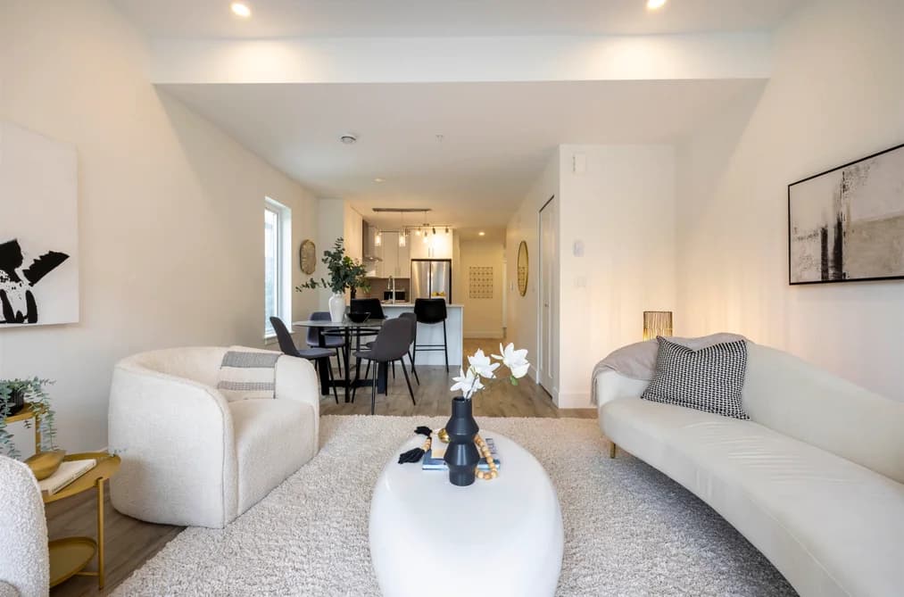 1 6328 KING GEORGE BOULEVARD, Surrey, BC — Residential for Sale - Main Photo