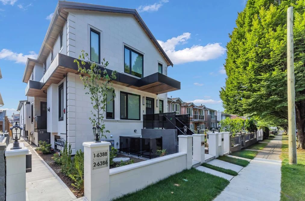 1 6388 ARGYLE STREET, Vancouver, BC — Residential for Sale - Main Photo