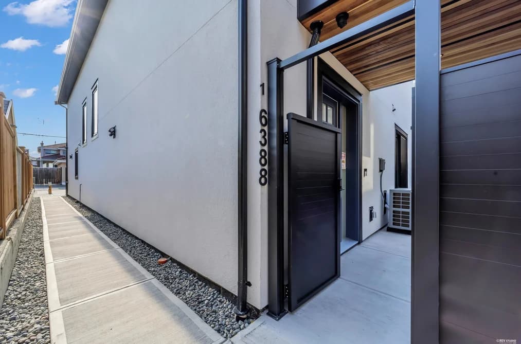 1 6388 ARGYLE STREET, Vancouver, BC — Residential for Sale - Photo 2