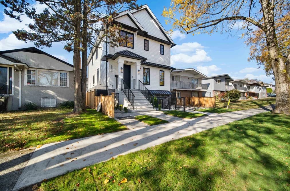 1-6879 Quebec Street, Vancouver, BC - Triplex for Sale - Main Photo 1-6879 Quebec Street, Vancouver, BC - Triplex for Sale - Main Photo