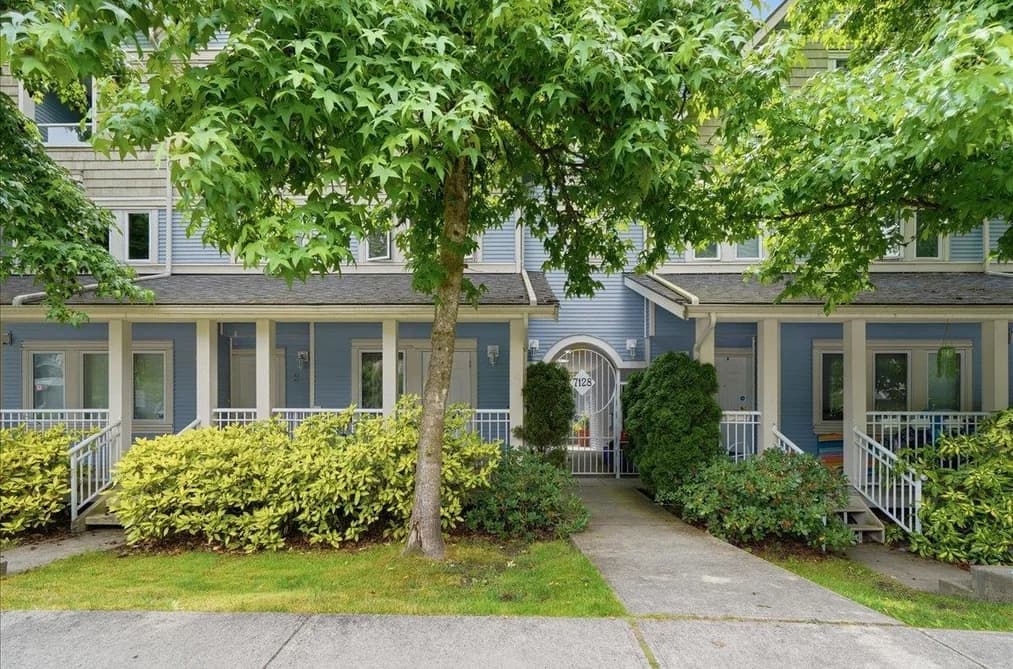 1 7128 17TH AVENUE, Burnaby, BC — Residential for Sale - Photo 2