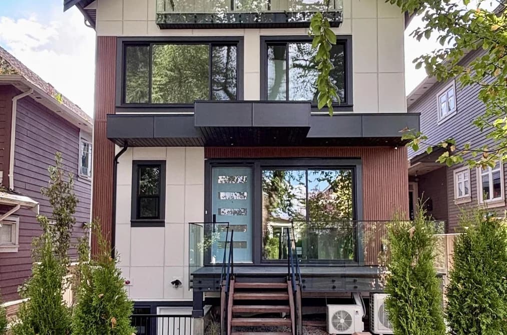 1 746 E 12TH AVENUE, Vancouver, BC — Residential for Sale - Main Photo