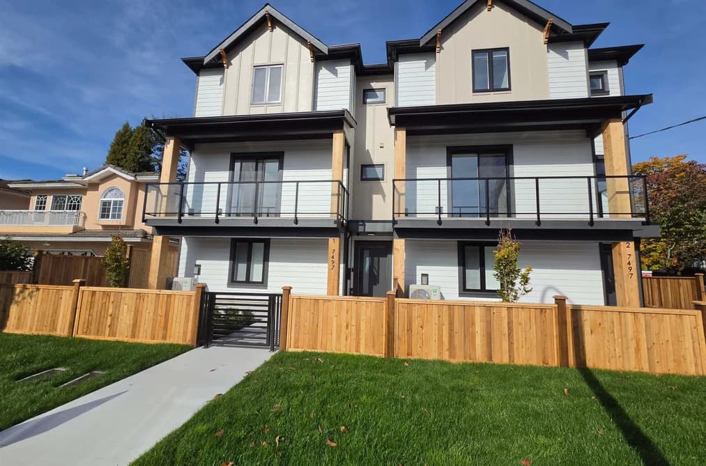1 7497 HOLLY STREET, Burnaby, BC — Residential for Sale - Photo 2