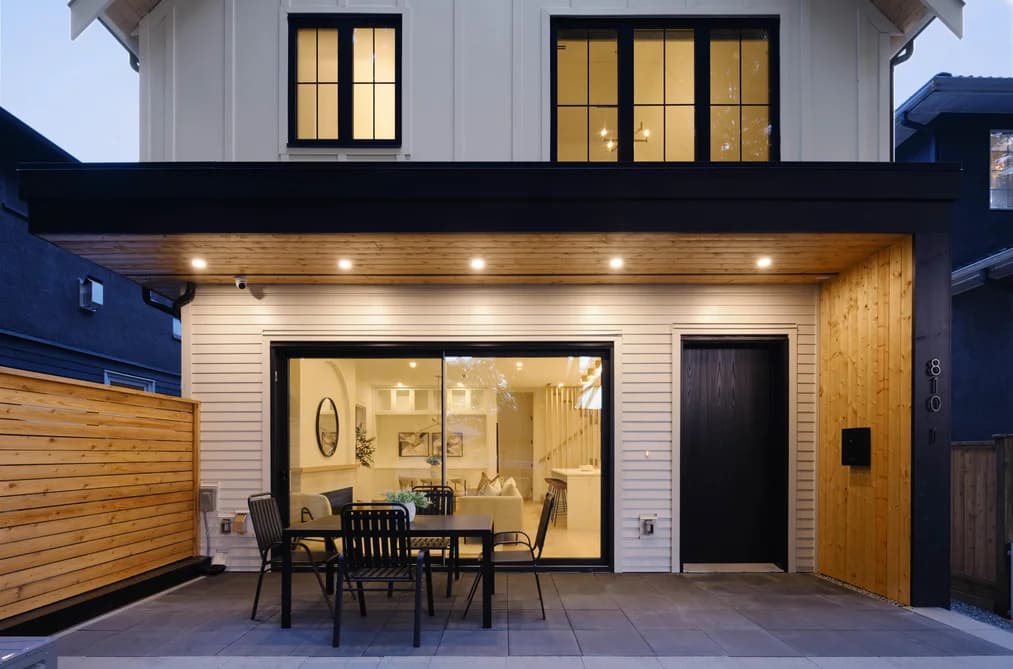 1 810 E 22ND AVENUE, Vancouver, BC — Residential for Sale - Photo 2