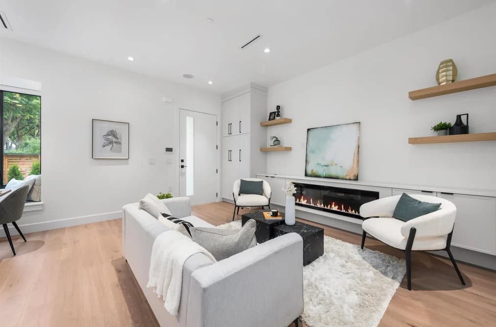 1 878 E 37 AVENUE, Vancouver, BC — Residential for Sale - Photo 2
