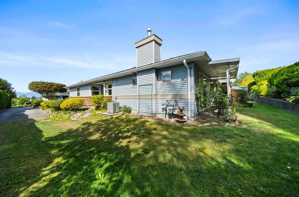 1 8889 212 STREET, Langley, BC — Residential for Sale - Photo 2