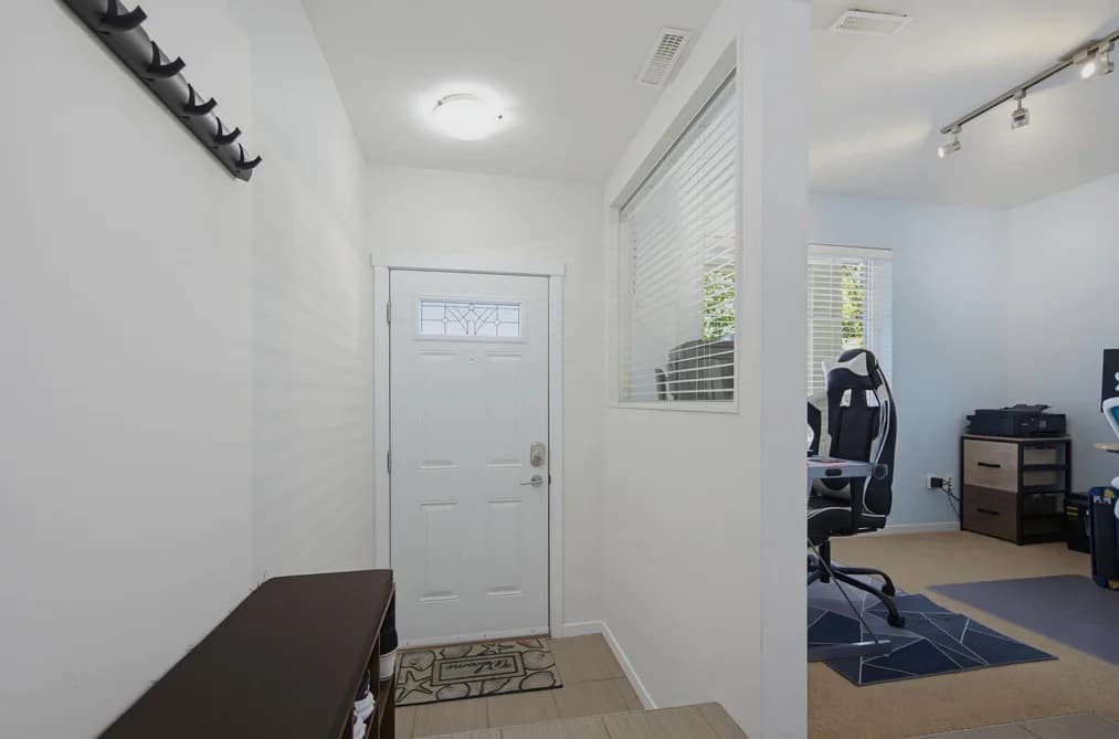 10 13886 62 AVENUE, Surrey, BC — Residential for Sale - Photo 2