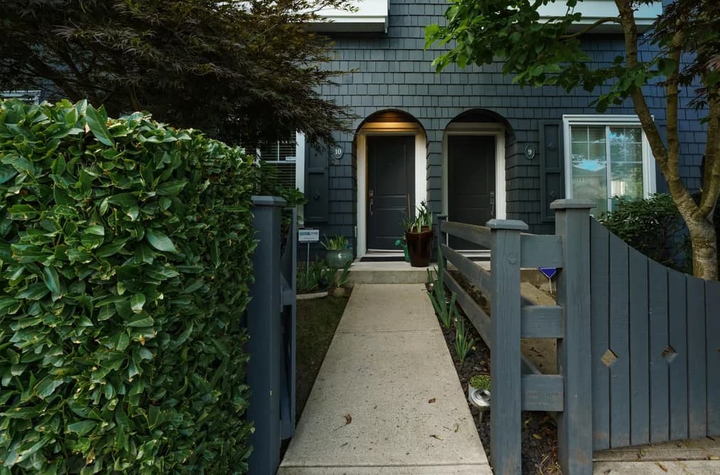 10 14955 60 AVENUE, Surrey, BC — Residential for Sale - Photo 2