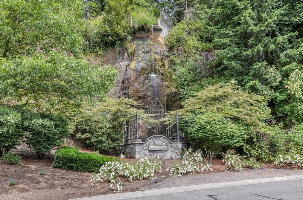 10 35287 OLD YALE ROAD, Abbotsford, BC — Residential for Sale - Photo 2