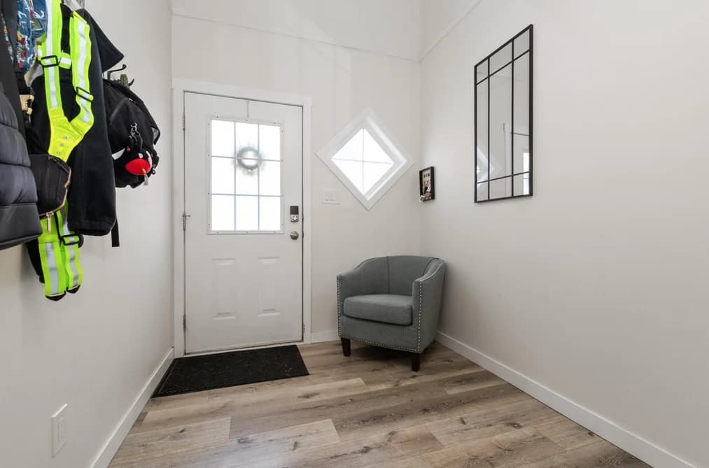 10 5926 VEDDER ROAD, Chilliwack, BC — Residential for Sale - Photo 2