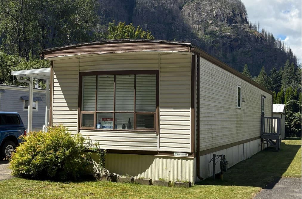 10 62010 FLOOD HOPE ROAD, Hope, BC — Residential for Sale - Main Photo