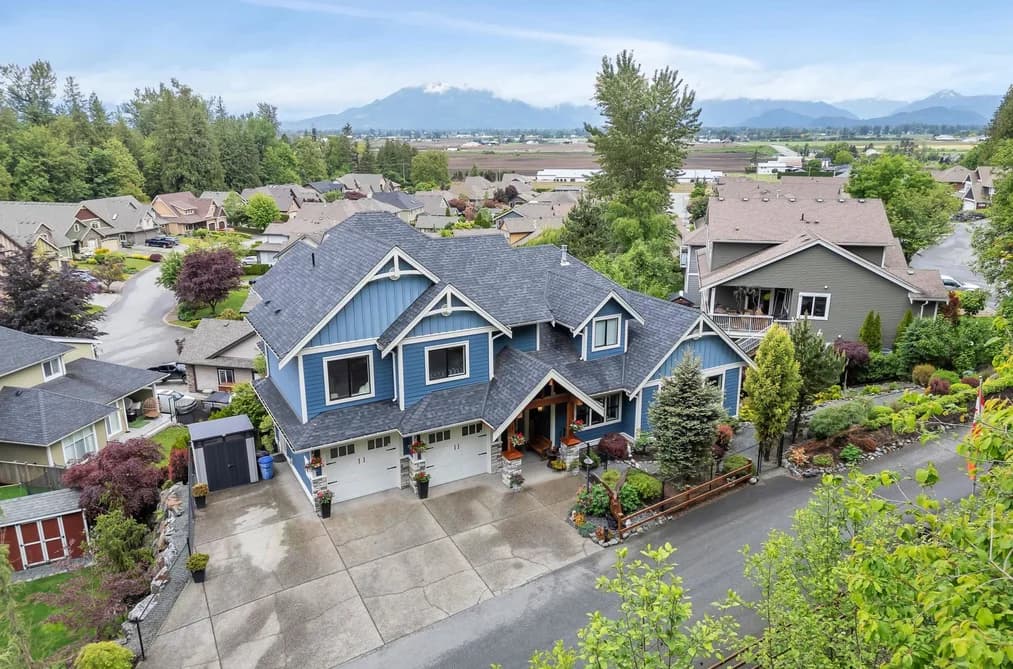 10 7854 BROOKWOOD PLACE, Chilliwack, BC — Residential for Sale - Main Photo