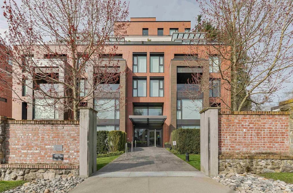 100 1561 W 57TH AVENUE, Vancouver, BC — Residential for Sale - Main Photo