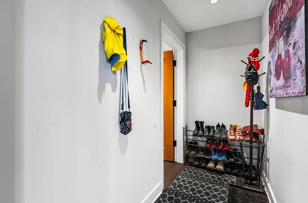 100 656 W 13TH AVENUE, Vancouver, BC — Residential for Sale - Photo 2