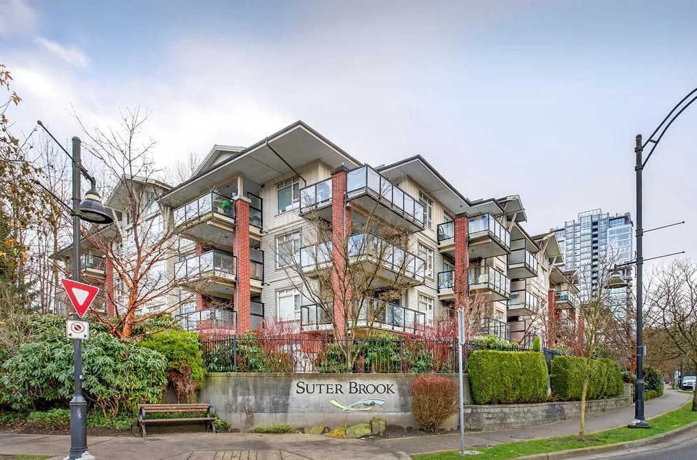 302 100 CAPILANO ROAD, Port Moody, BC — Residential for Sale - Main Photo