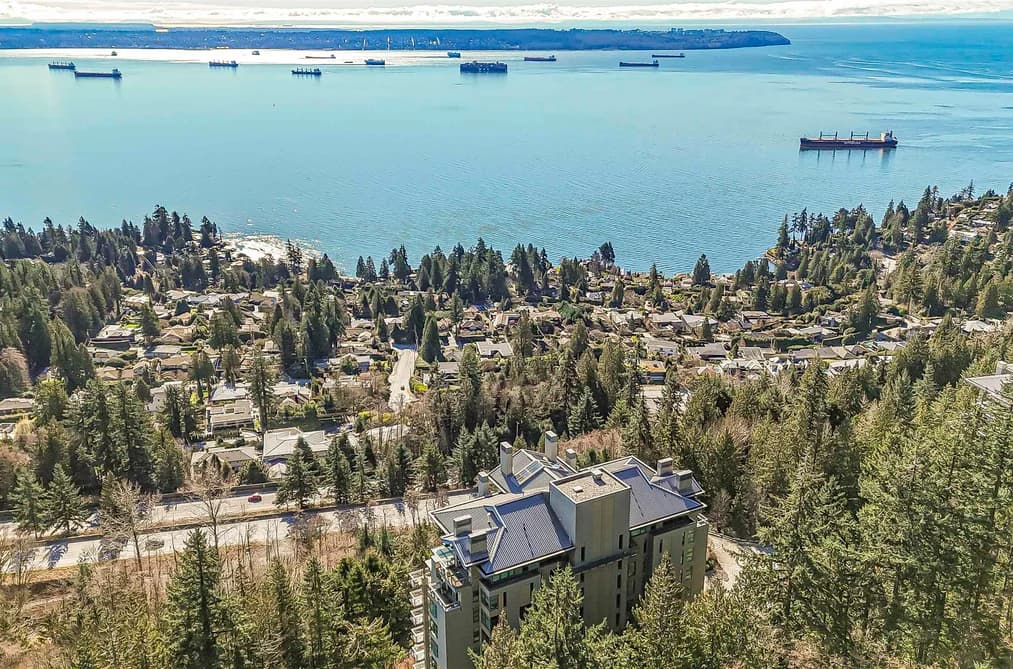 1001 3315 CYPRESS PLACE, West Vancouver, BC — Residential for Sale - Photo 2