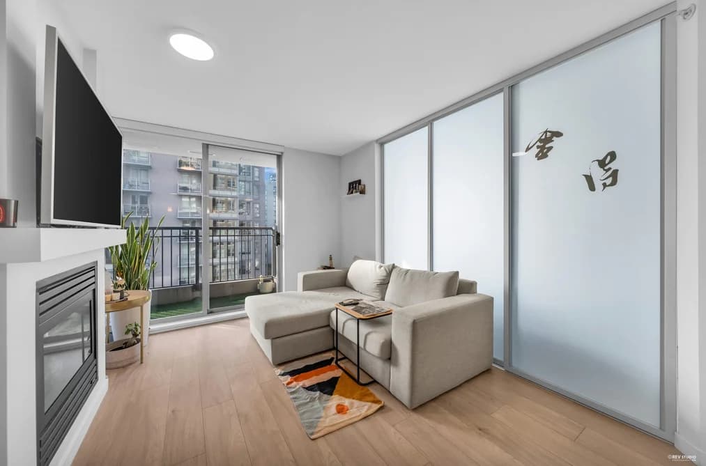 1001 989 RICHARDS STREET, Vancouver, BC — Residential for Sale - Main Photo