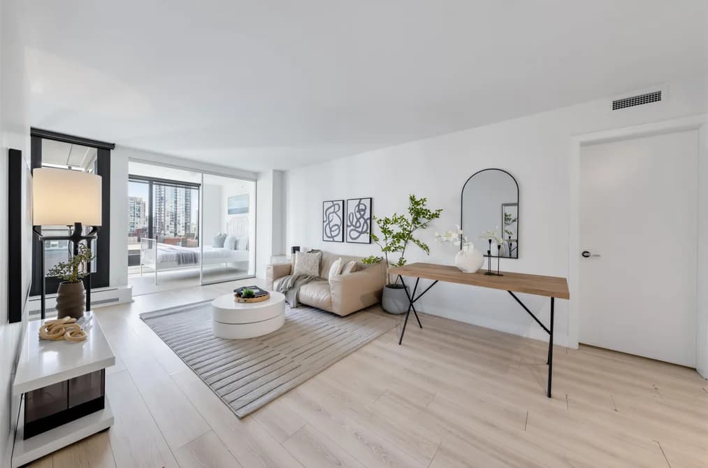 1002 1133 HORNBY STREET, Vancouver, BC — Residential for Sale - Photo 2