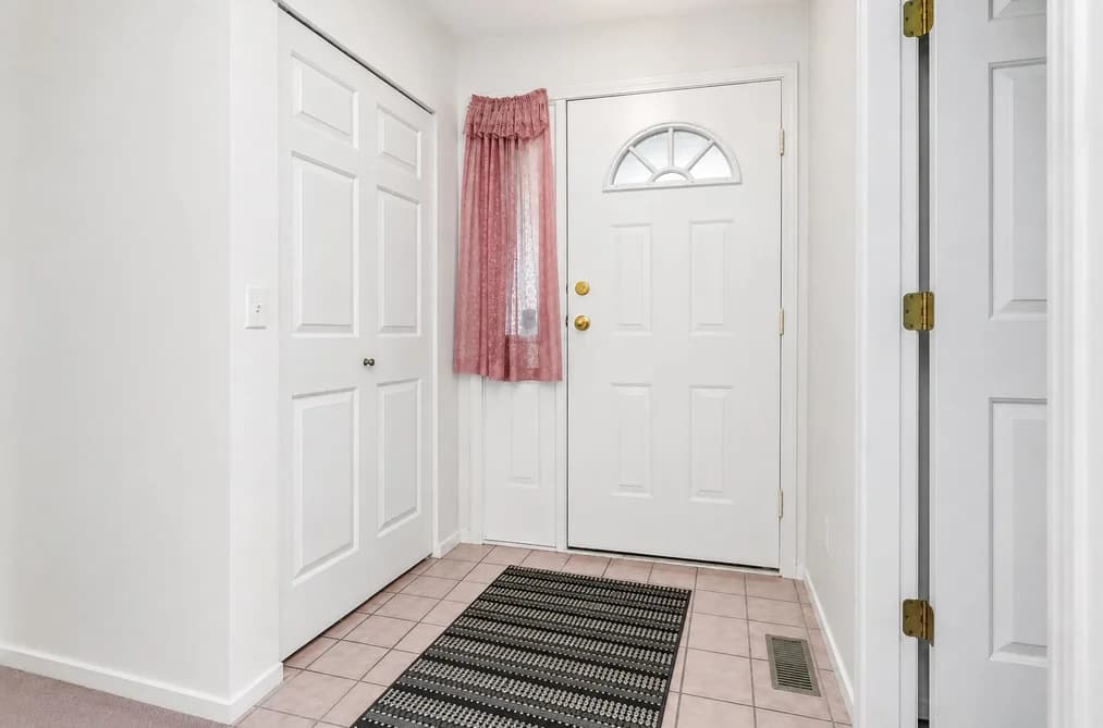 1002 21937 48 AVENUE, Langley, BC — Residential for Sale - Photo 2