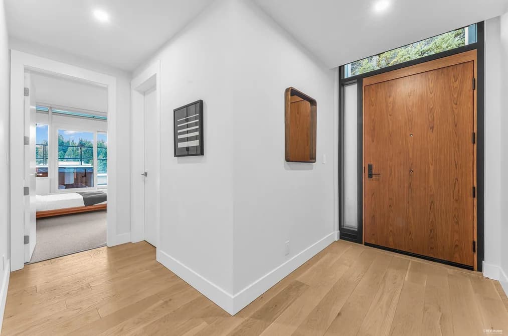 1002 6707 NELSON AVENUE, West Vancouver, BC — Residential for Sale - Photo 2