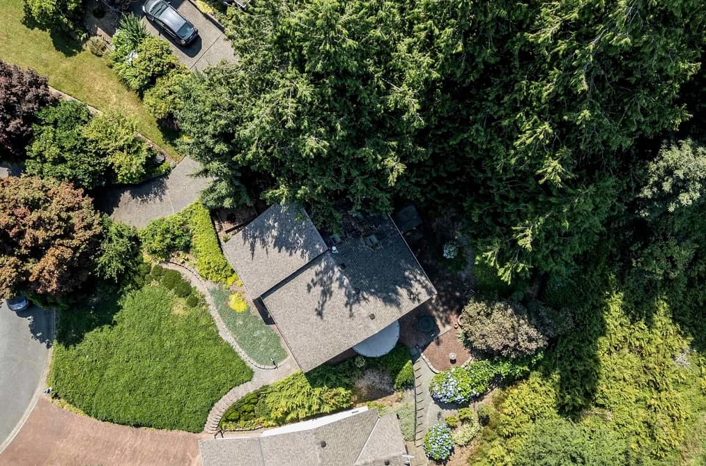 10021 FALCON CRESCENT, Chilliwack, BC — Residential for Sale - Photo 2