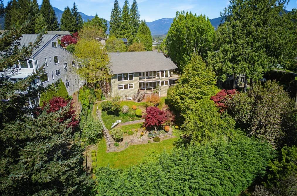 10026 FALCON CRESCENT, Chilliwack, BC — Residential for Sale - Main Photo