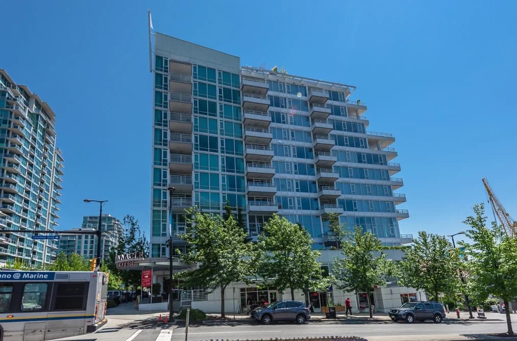 1003 133 E ESPLANADE, North Vancouver, BC — Residential for Sale - Photo 2