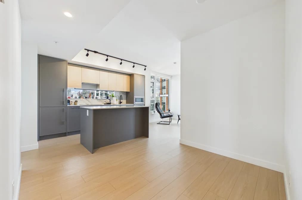 1004 13745 GEORGE JUNCTION, Surrey, BC — Residential for Sale - Photo 2
