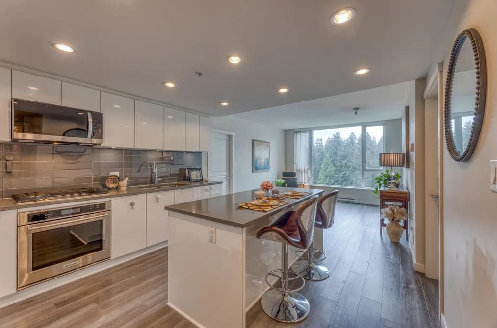 1004 3100 WINDSOR GATE, Coquitlam, BC — Residential for Sale - Photo 2