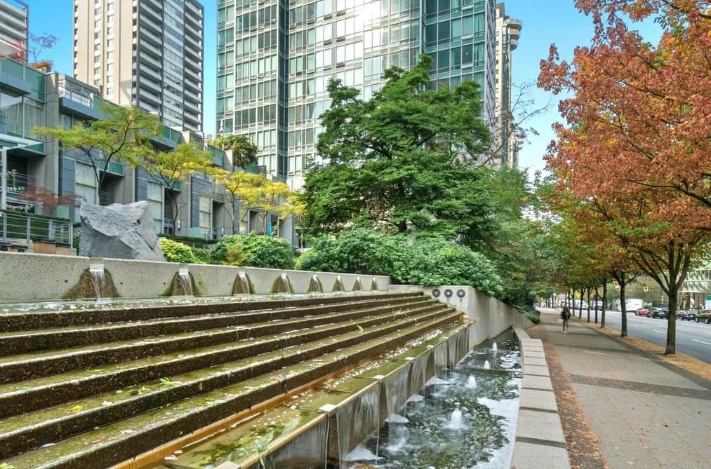 1005 1288 W GEORGIA STREET, Vancouver, BC — Residential for Sale - Main Photo