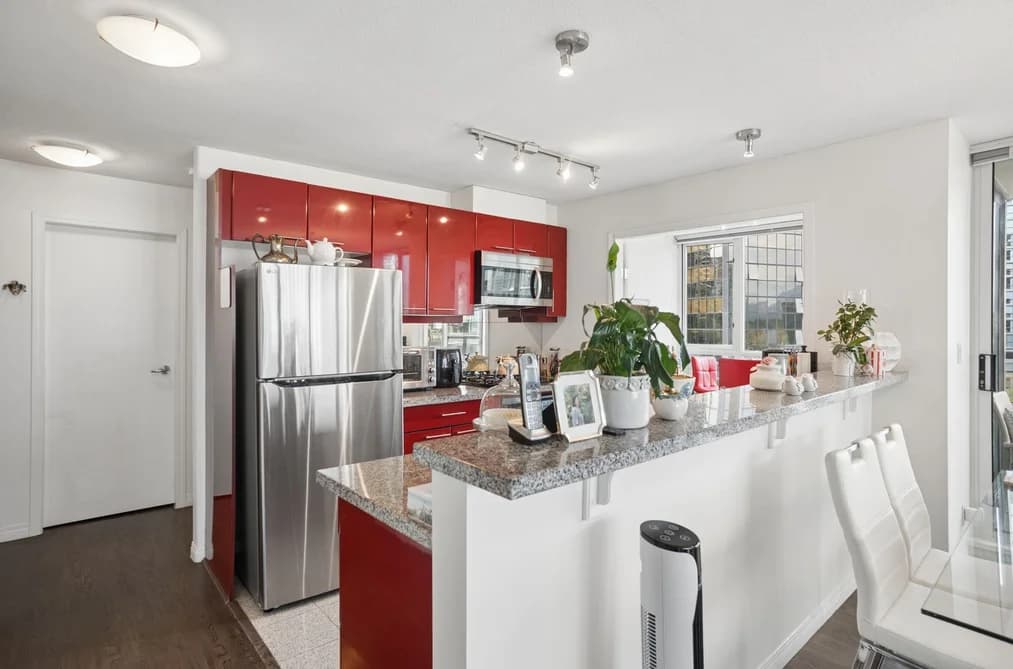 1005 1328 W PENDER STREET, Vancouver, BC — Residential for Sale - Photo 2