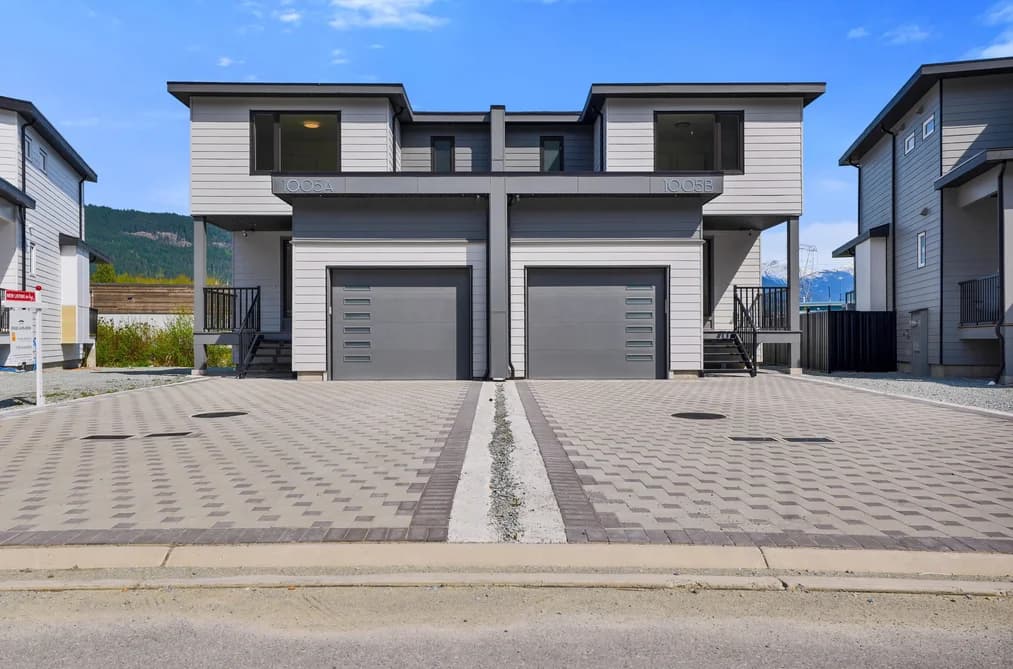 1005 PHARE CRESCENT, Pemberton, BC — Residential for Sale - Photo 2