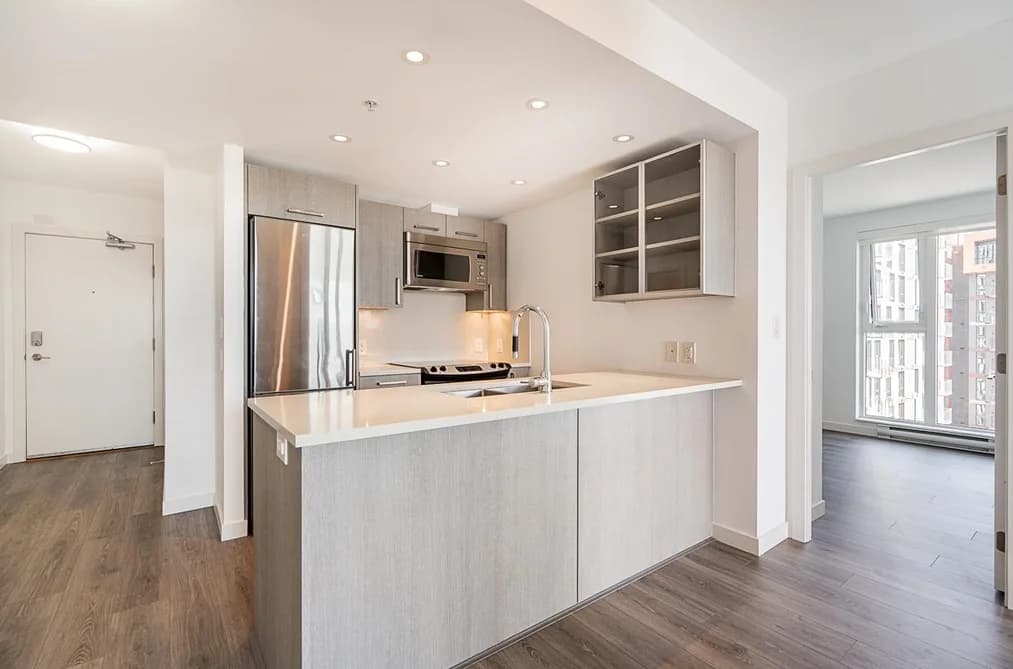 1006 983 E HASTINGS STREET, Vancouver, BC — Residential for Sale - Main Photo