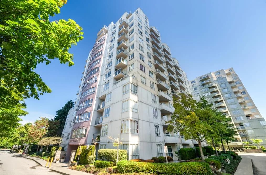 1008 3455 ASCOT PLACE, Vancouver, BC — Residential for Sale - Main Photo