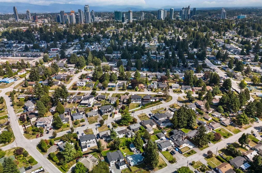 10096 HELEN DRIVE, Surrey, BC — Residential for Sale - Photo 2