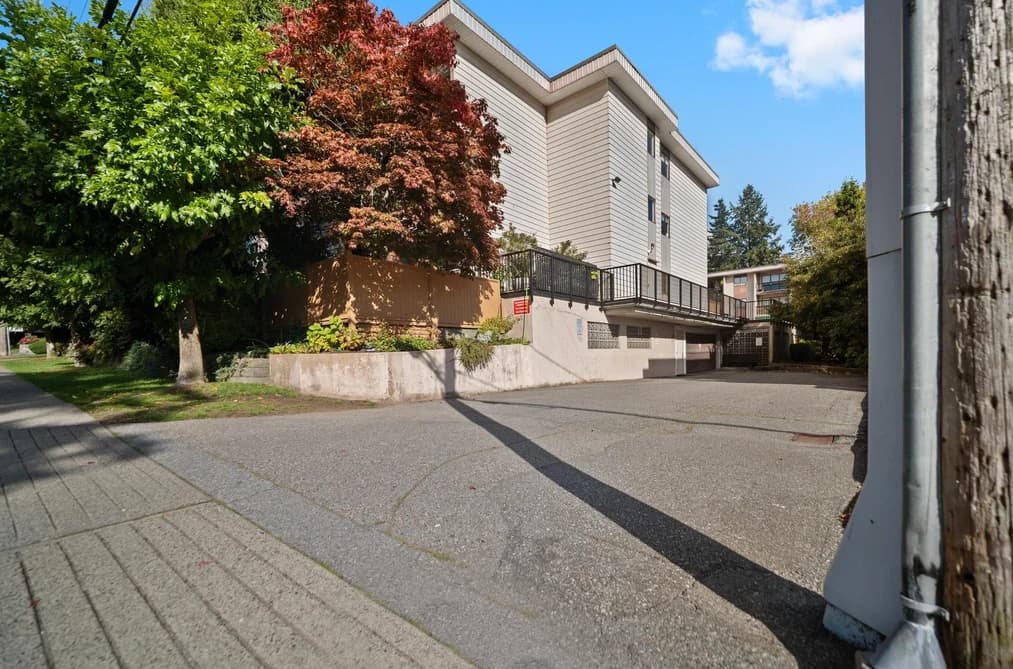 101 1442 BLACKWOOD STREET, White Rock, BC — Residential for Sale - Photo 2