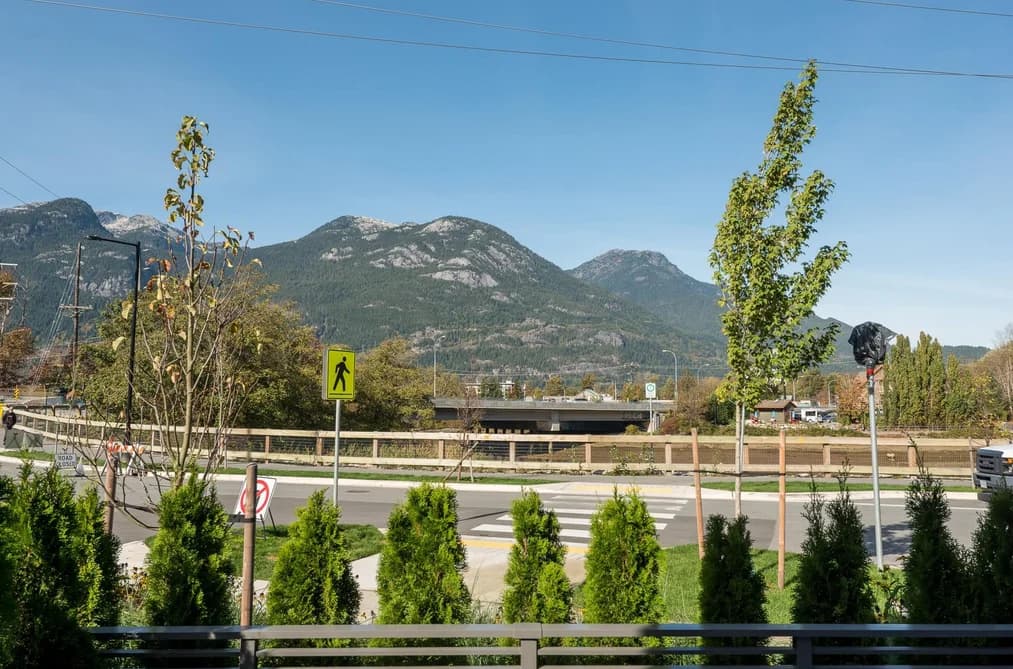 101 1502 SCOTT CRESCENT, Squamish, BC — Residential for Sale - Main Photo
