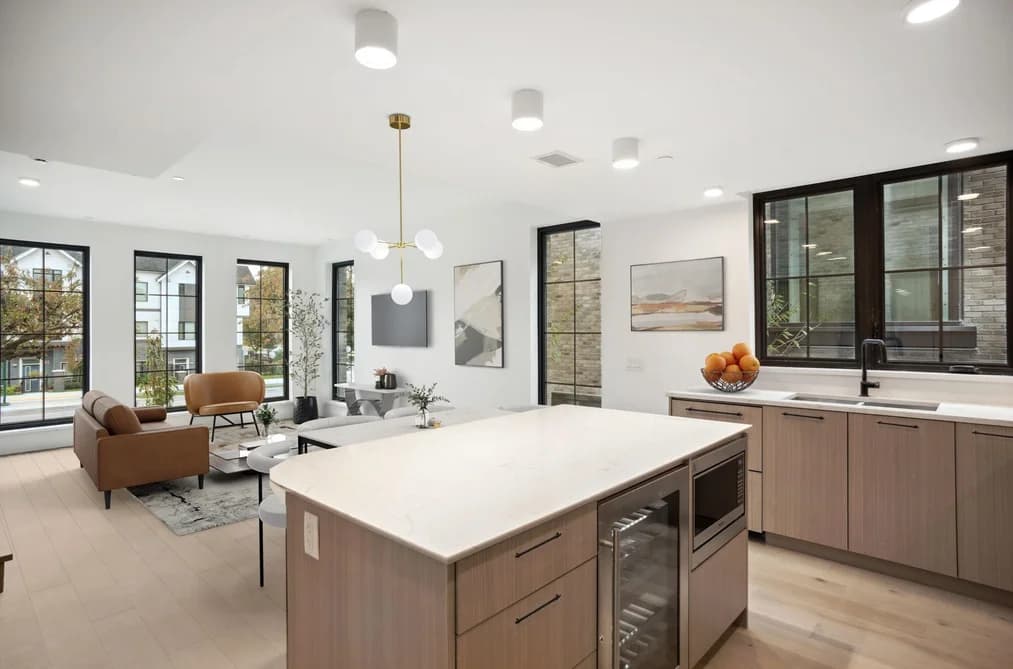 101 157 W KING EDWARD AVENUE, Vancouver, BC — Residential for Sale - Photo 2