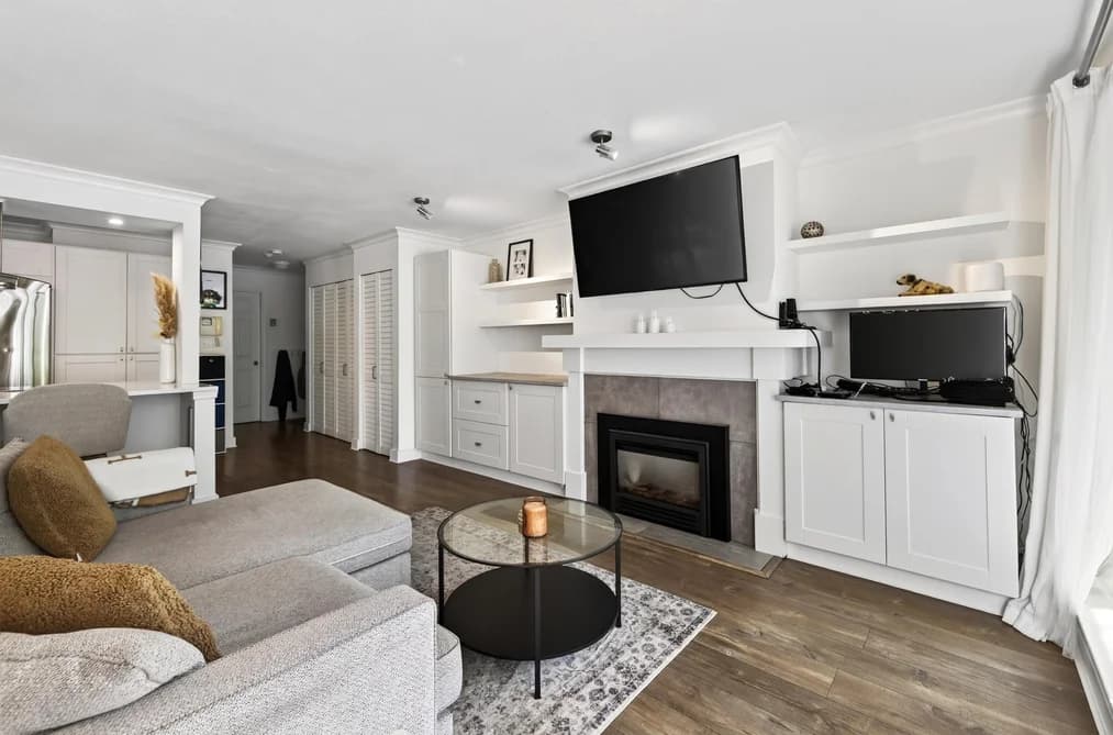 101 1702 CHESTERFIELD AVENUE, North Vancouver, BC — Residential for Sale - Photo 2