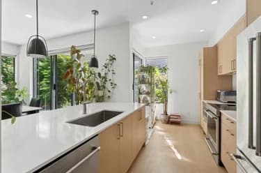 Condo for sale at 101 2242 Marine Drive Drive West Vancouver British Columbia - MLS: R3150488